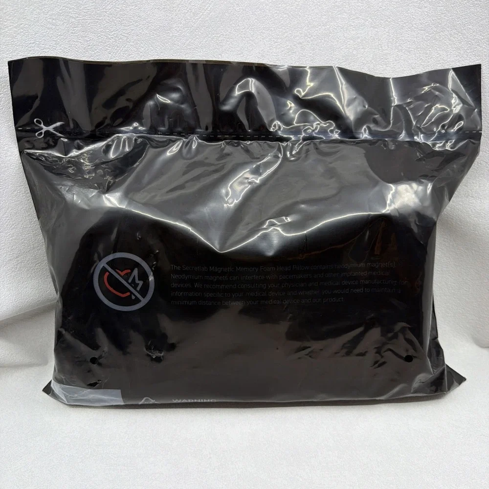 Secret Lab TITAN Evo Magnetic Memory Foam Head Pillow Black Gaming Chair NEW